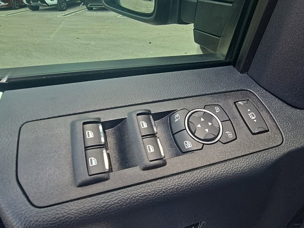 Used 2022 Ford F250 Lariat w/ Lariat Ultimate Package image 17