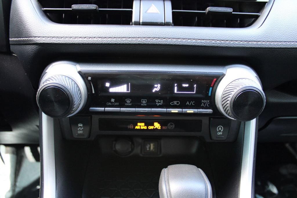 Used 2025 Toyota RAV4 LE FWD image 16