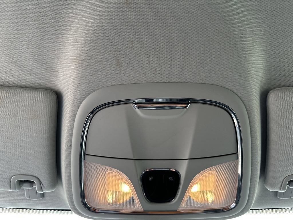 Used 2019 Jeep Cherokee Trailhawk image 25