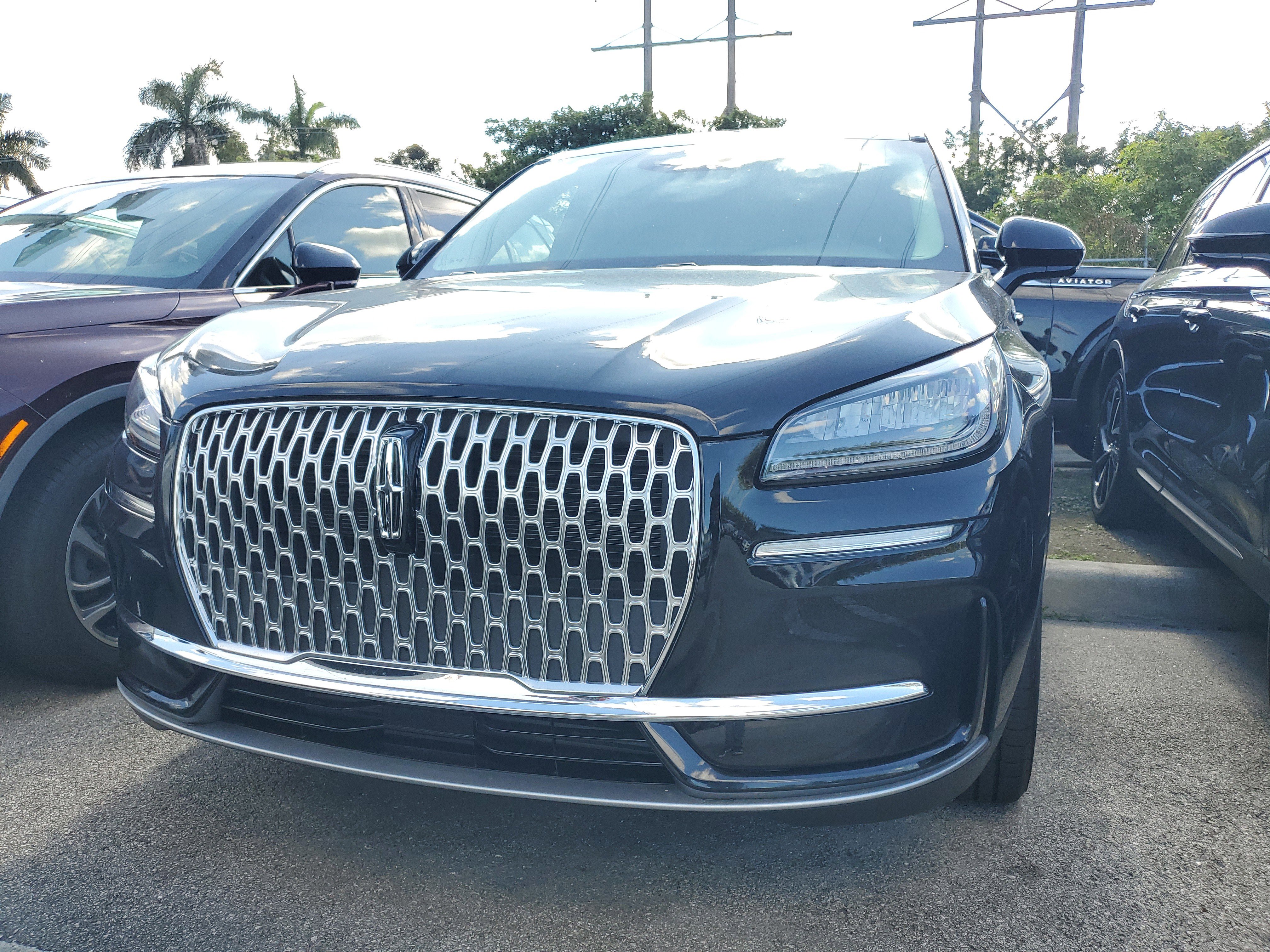 Certified 2024 Lincoln Corsair FWD image 2