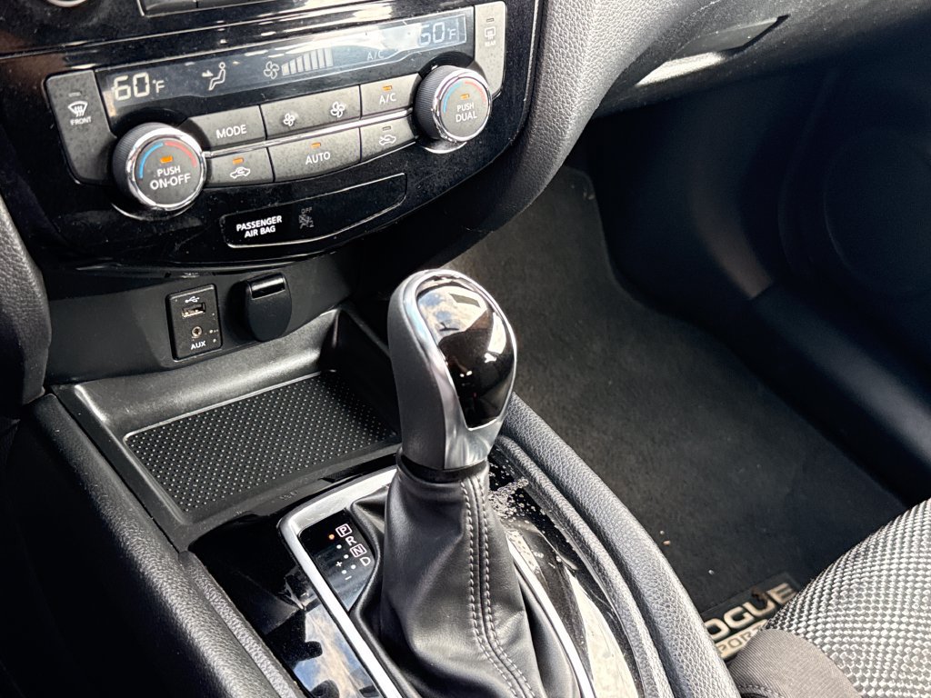 Used 2017 Nissan Rogue Sport SV FWD image 20