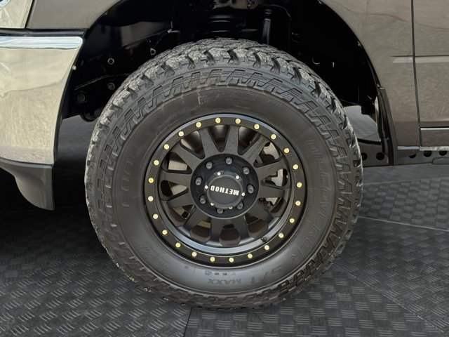 Used 2024 RAM 2500 Tradesman w/ Chrome Appearance Group AWD/4WD image 9