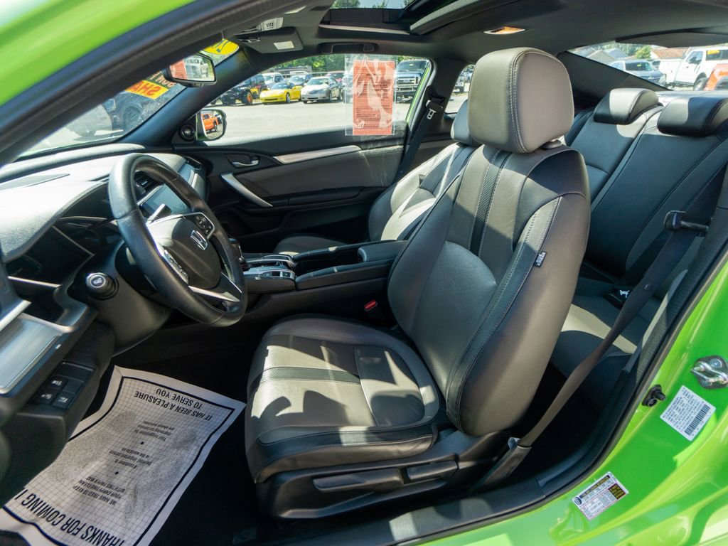 Used 2017 Honda Civic Touring image 14