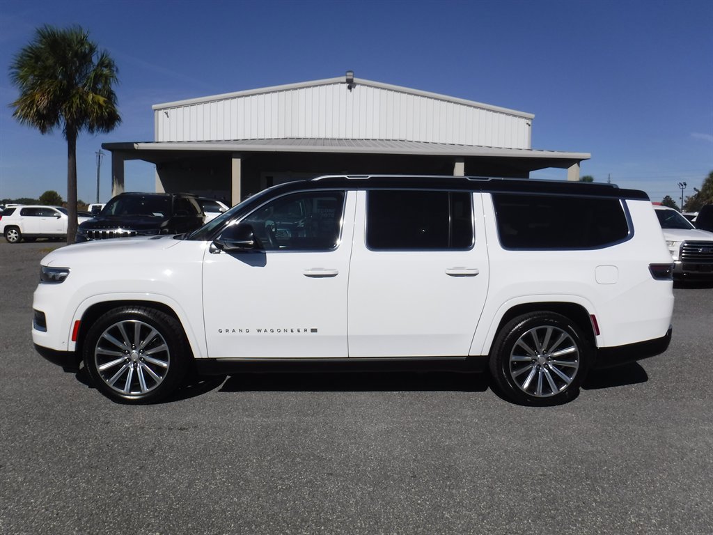 Used 2023 Jeep Grand Wagoneer L Series II image 1