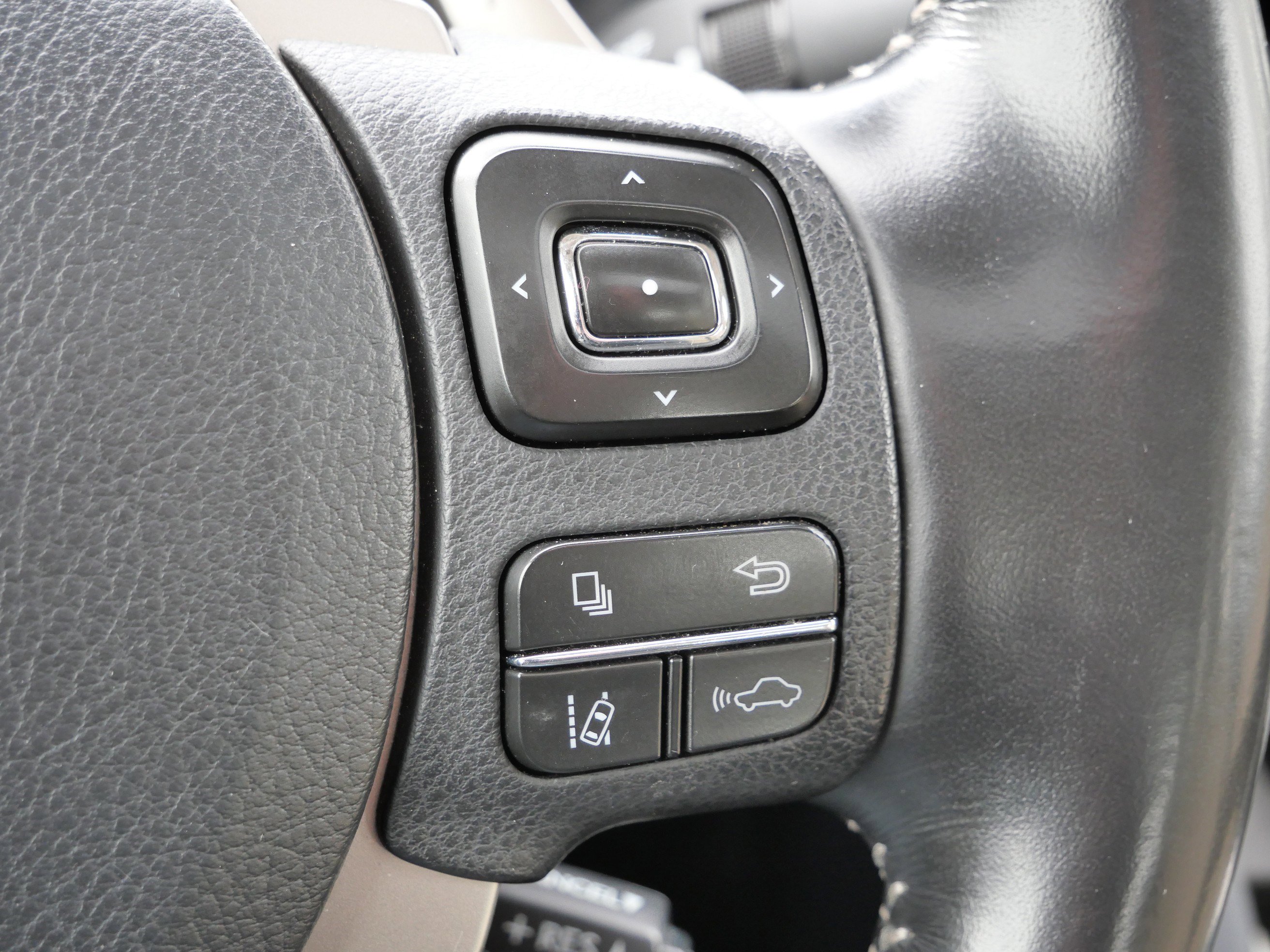 Used 2019 Lexus IS 300 AWD w/ Navigation Package image 31