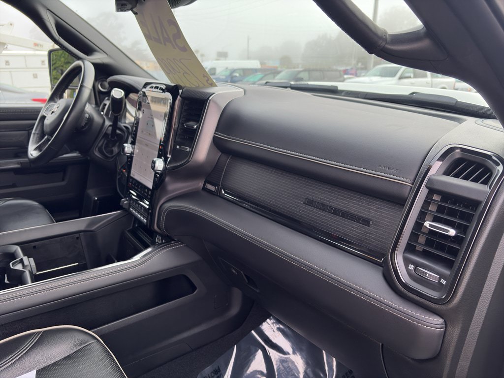 Used 2023 RAM 2500 Limited AWD/4WD image 29