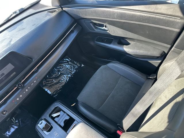 Used 2023 Nissan Ariya AWD image 19