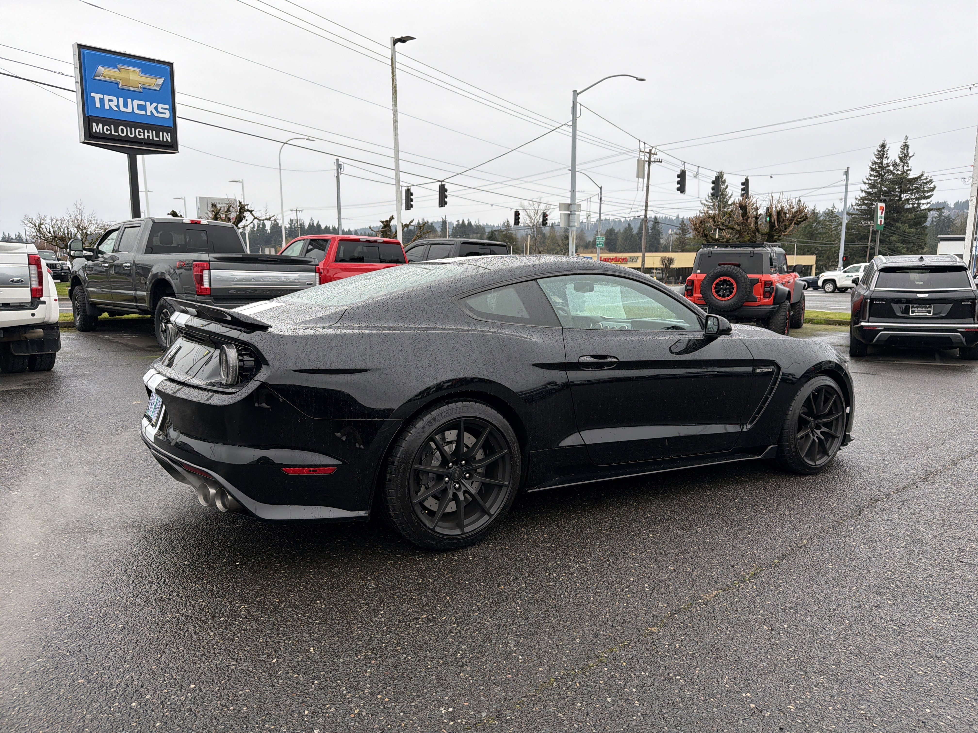 Used 2016 Ford Mustang Shelby GT350 w/ Track Package image 6