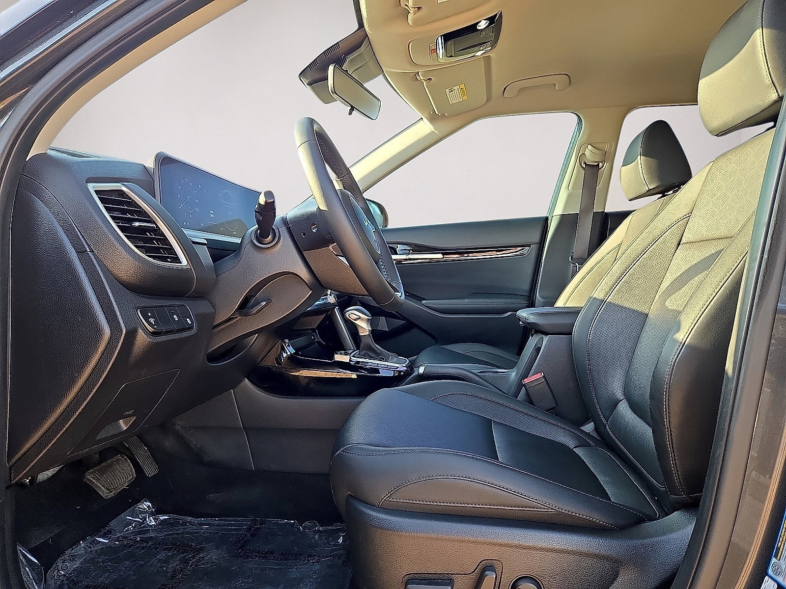 Used 2025 Kia Seltos EX FWD image 22