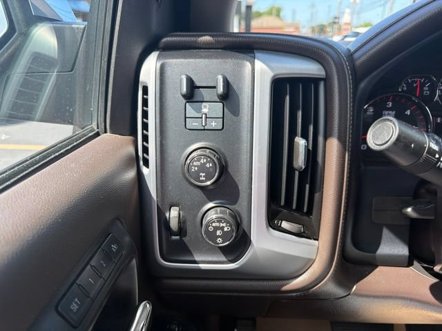 Used 2015 GMC Sierra 1500 SLT w/ SLT Preferred Package AWD/4WD image 22