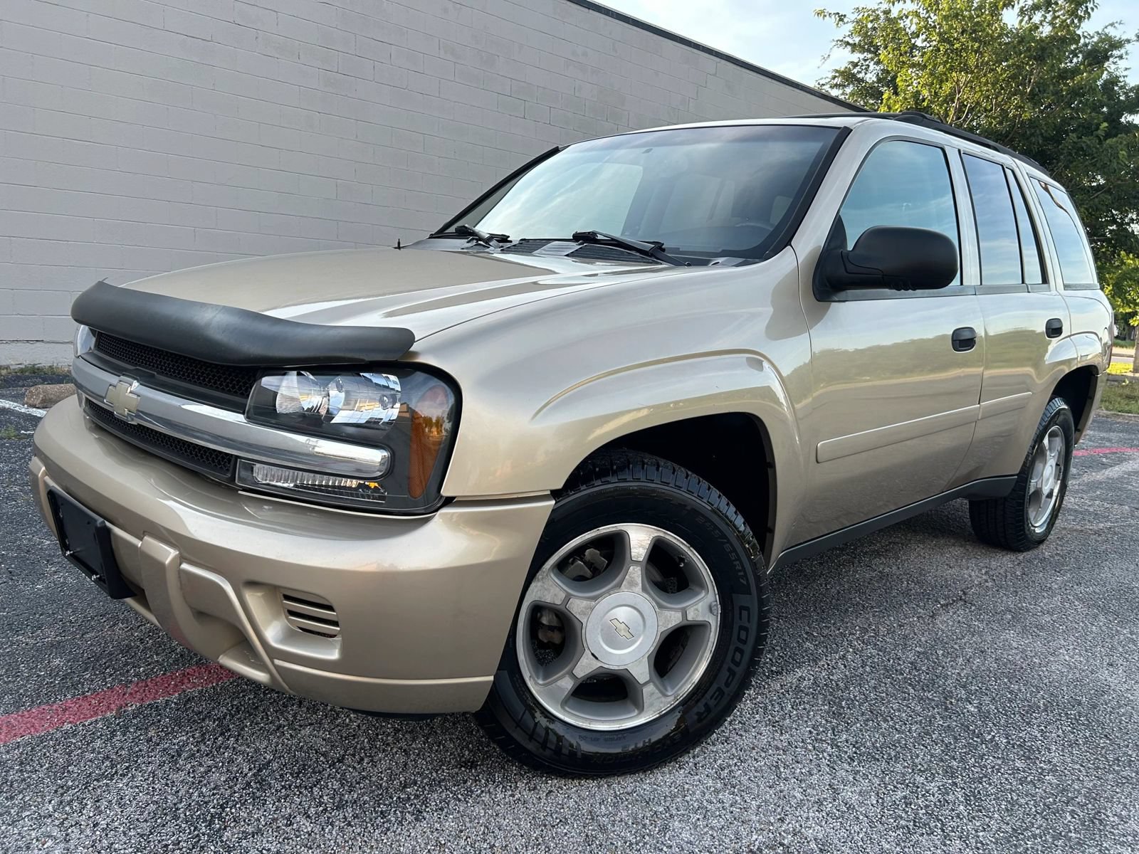 Used 2006 Chevrolet TrailBlazer LS w/ LS Preferred Equipment Group AWD/4WD image 2