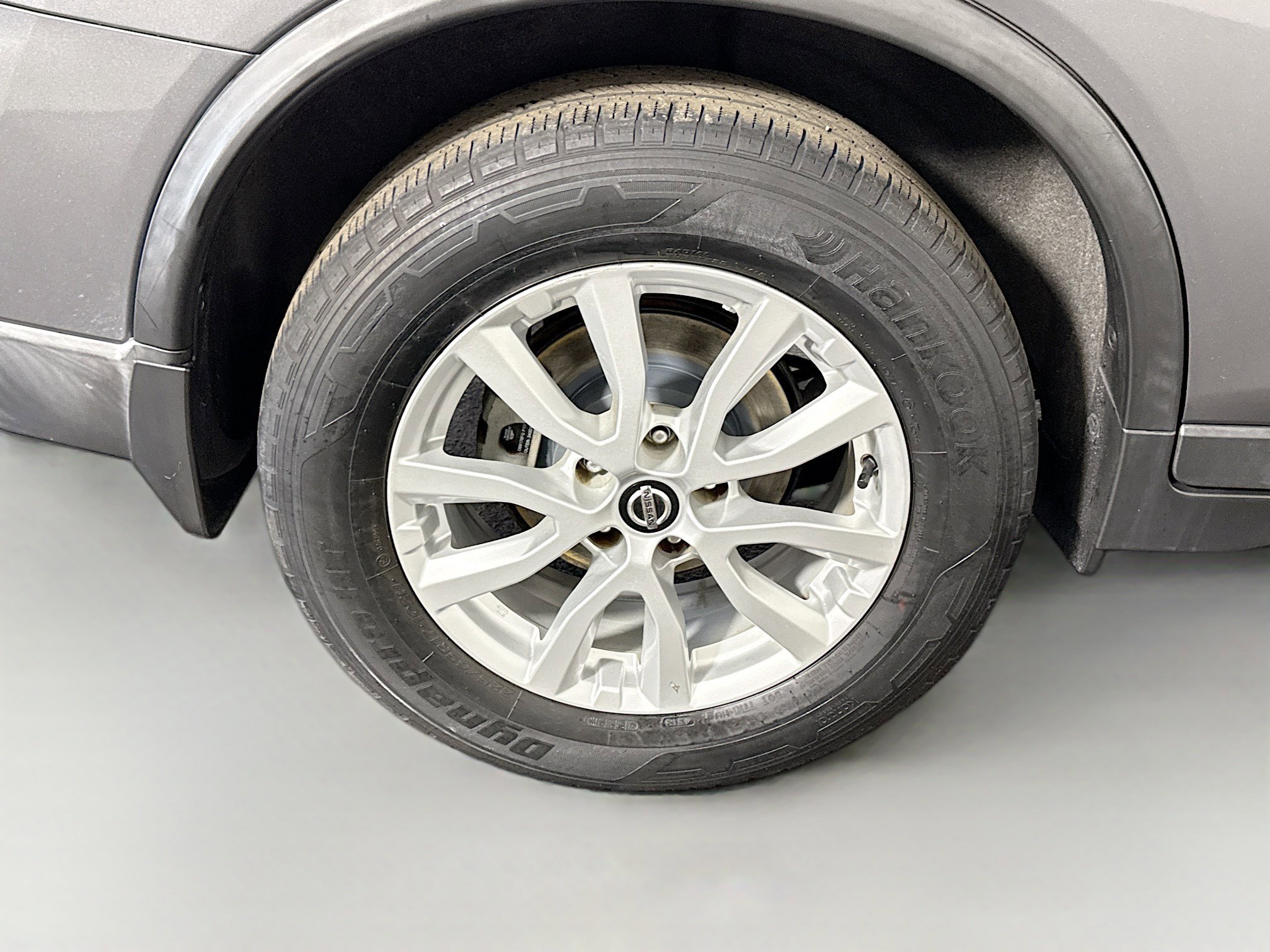 Used 2019 Nissan Rogue SV image 33