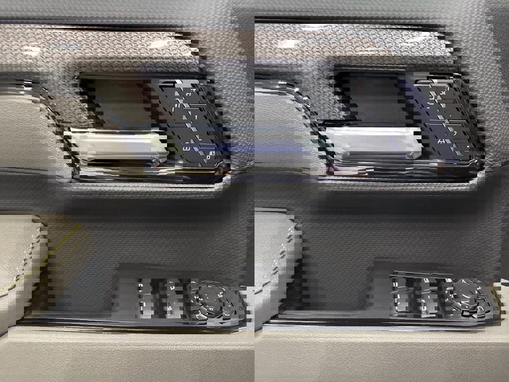 New 2026 Chevrolet Silverado 2500 ZR2 image 16