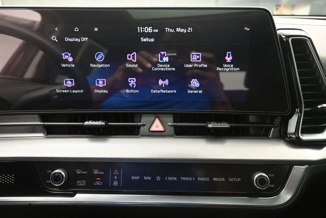 Used 2025 Kia Sportage SX FWD image 11