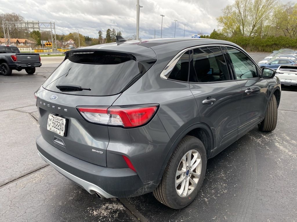 Used 2022 Ford Escape SE w/ Convenience Package AWD/4WD image 4
