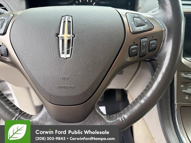 Used 2013 Lincoln MKX AWD image 15