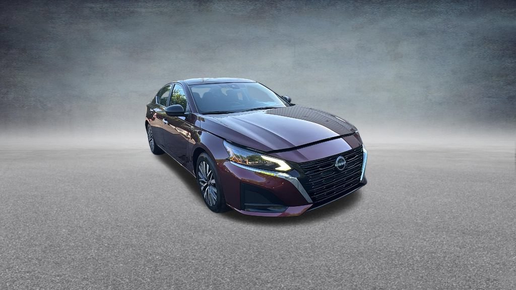 Used 2025 Nissan Altima 2.5 SV FWD image 33