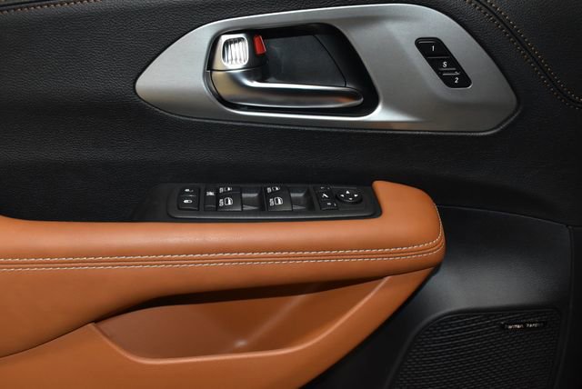 New 2026 Chrysler Pacifica Pinnacle w/ Trailer Tow Group image 30