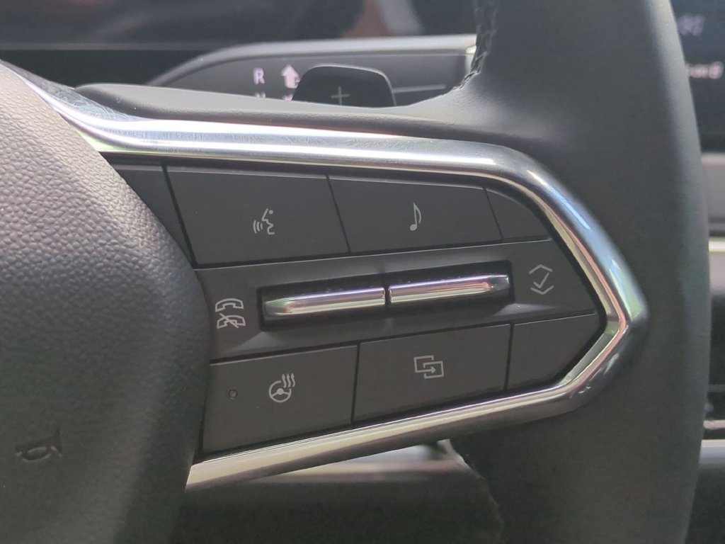New 2026 Chevrolet Equinox LT w/ Safety and Technology Package FWD image 19