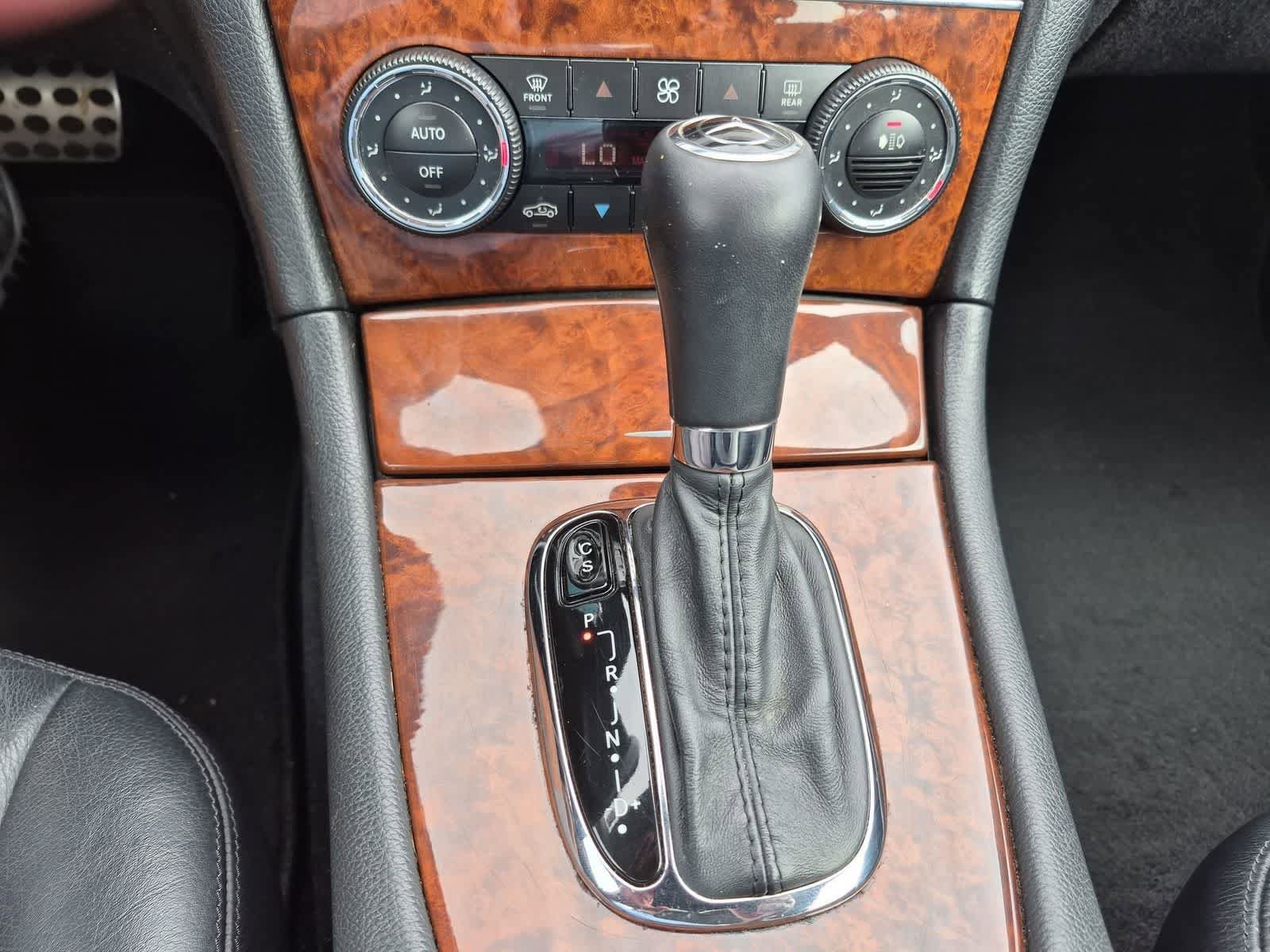 Used 2008 Mercedes-Benz CLK 350 Coupe image 30