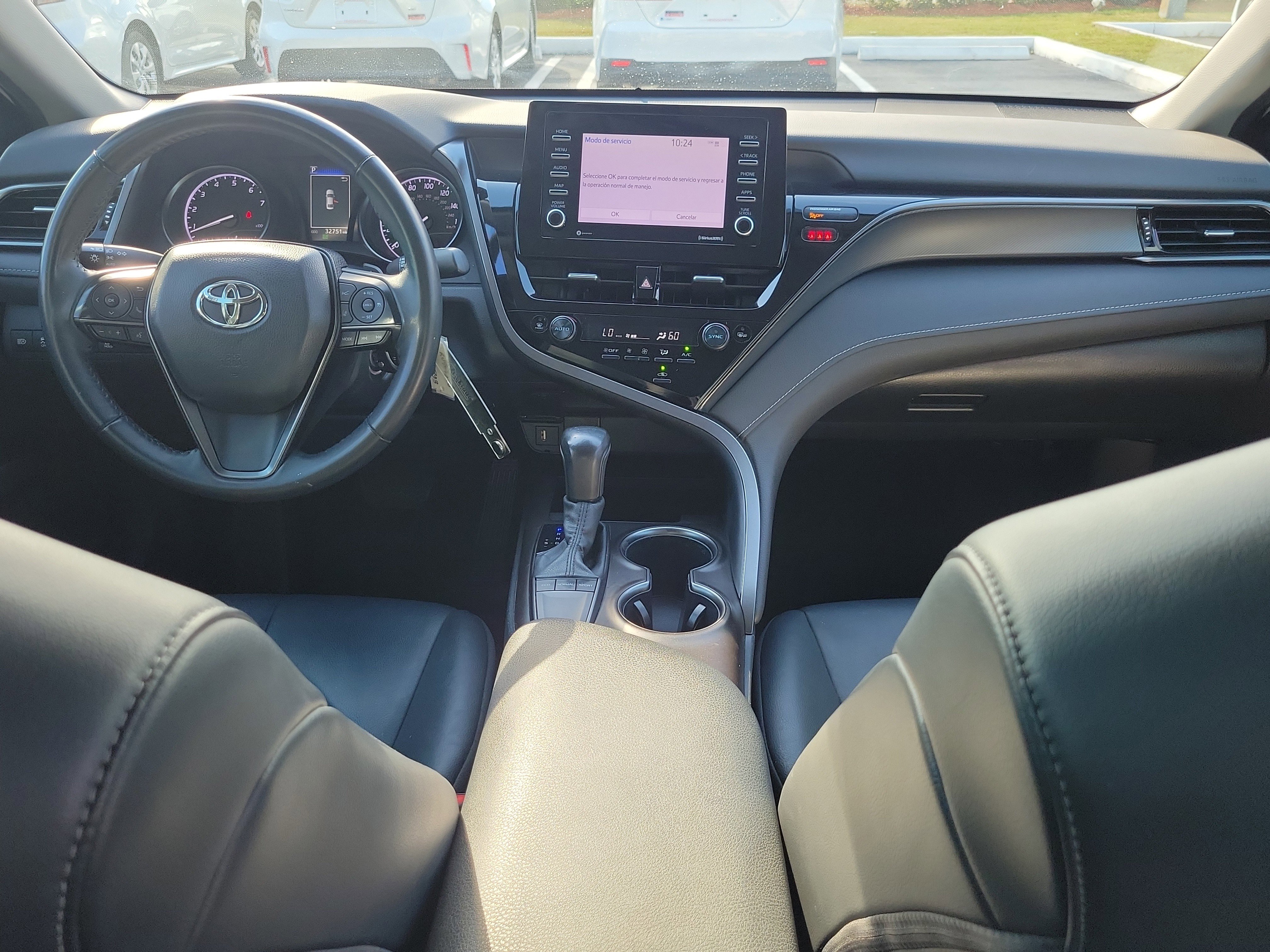 Used 2024 Toyota Camry SE image 17