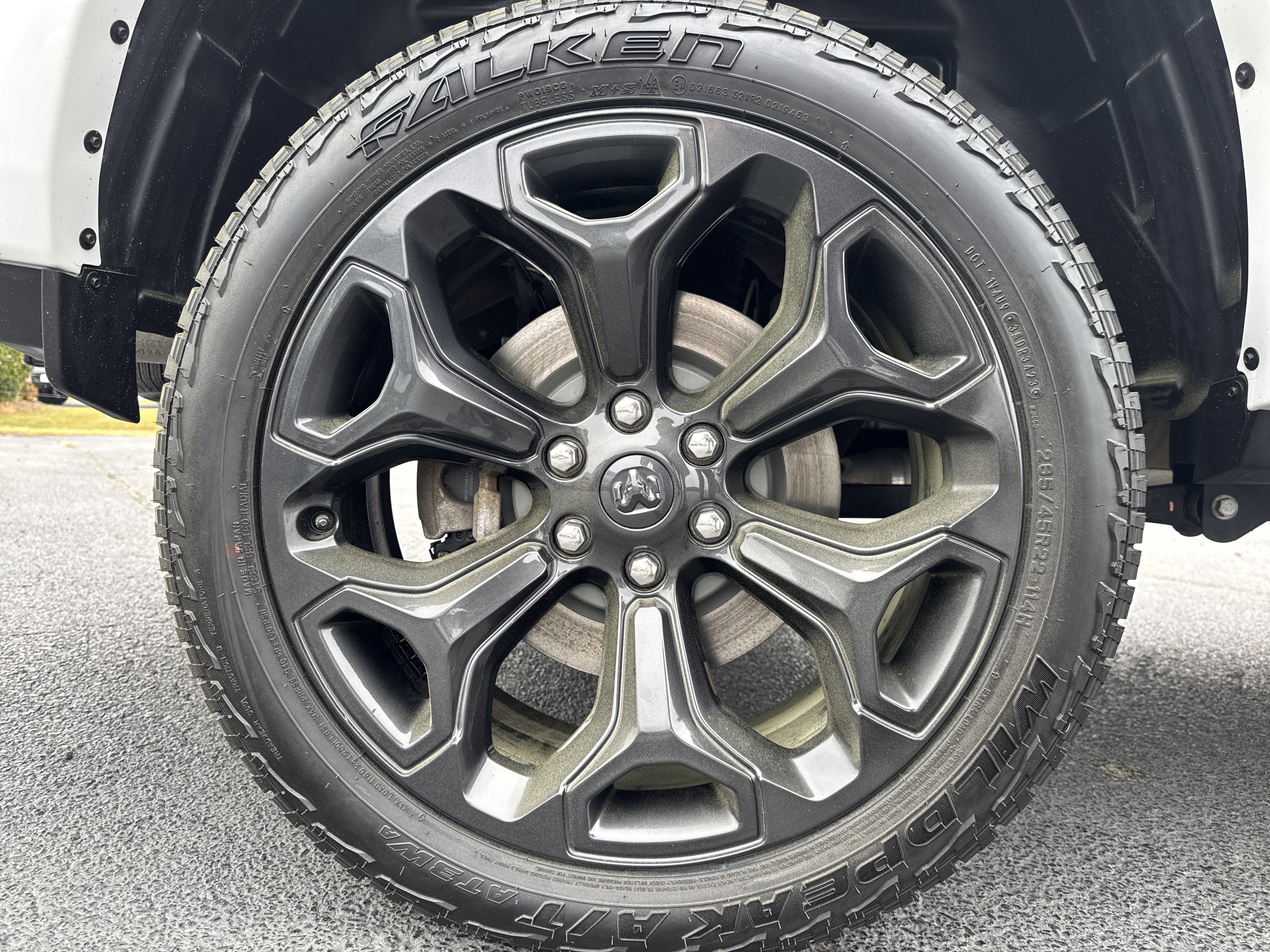 Used 2023 RAM 1500 Limited image 33