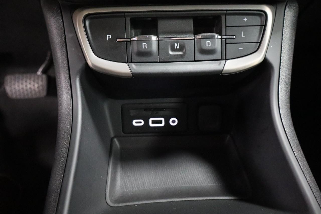 Used 2024 GMC Terrain Denali w/ Denali Premium Package AWD/4WD image 24