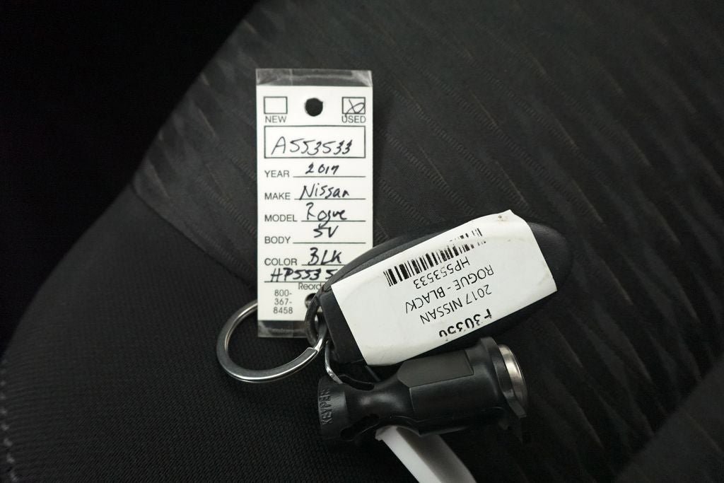 Used 2017 Nissan Rogue SV image 32