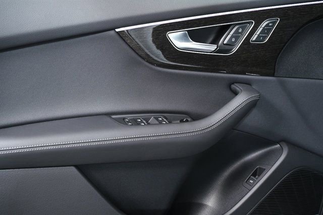 New 2026 Audi Q8 Premium Plus AWD/4WD image 6