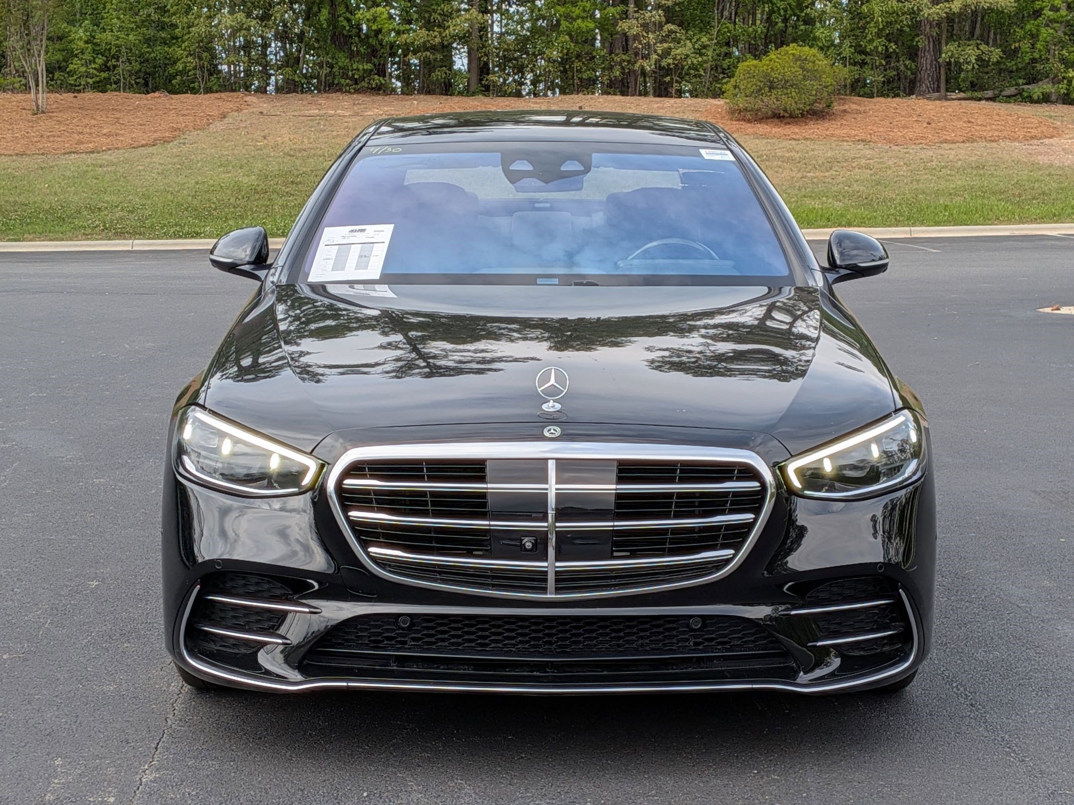 Used 2023 Mercedes-Benz S 500 4MATIC w/ AMG Line image 3