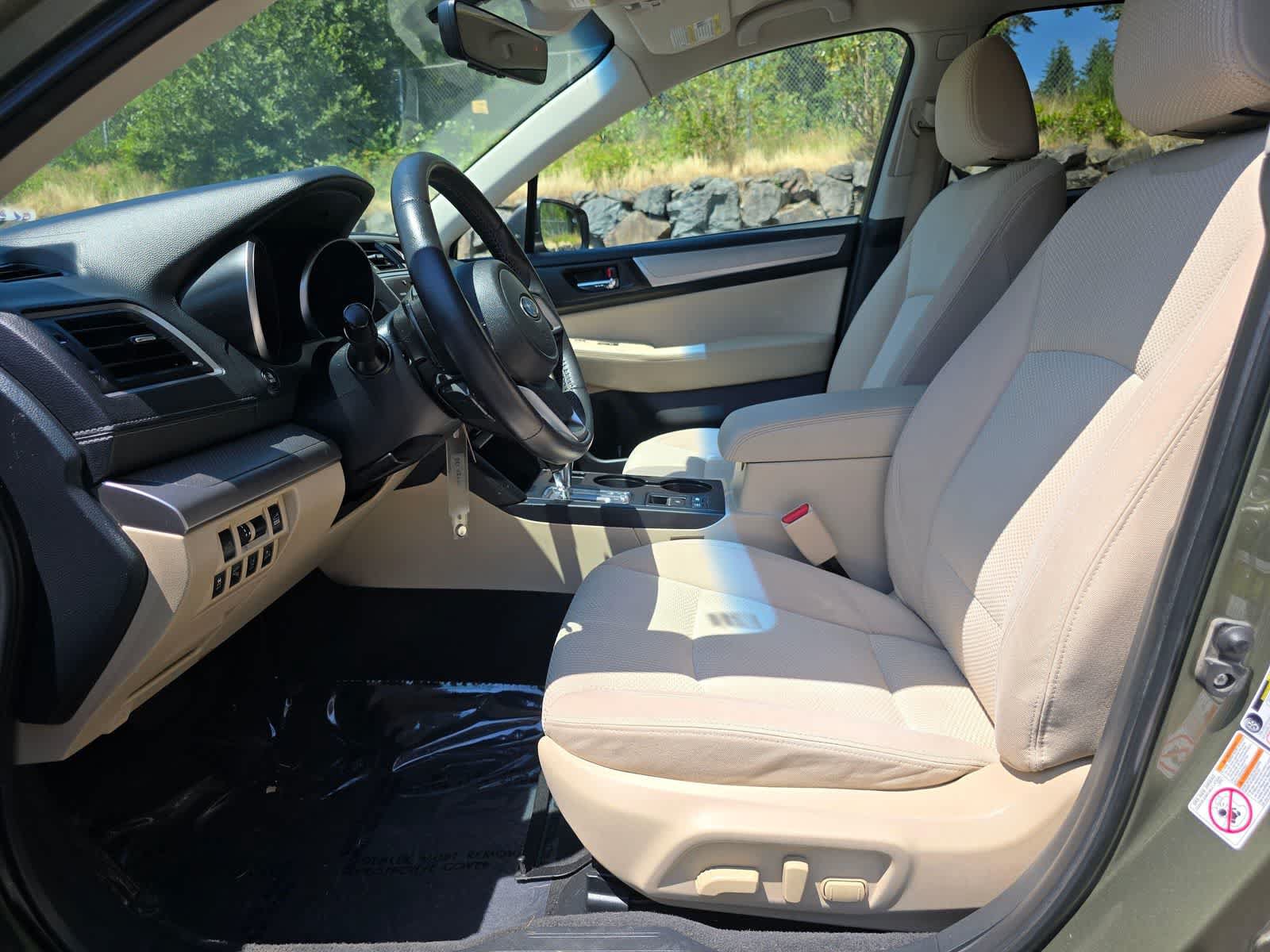 Used 2019 Subaru Outback 2.5i Premium AWD/4WD image 17