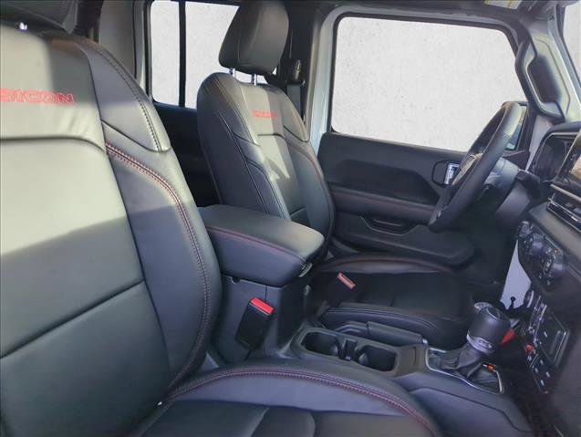 Used 2025 Jeep Gladiator Rubicon w/ Convenience Group image 20