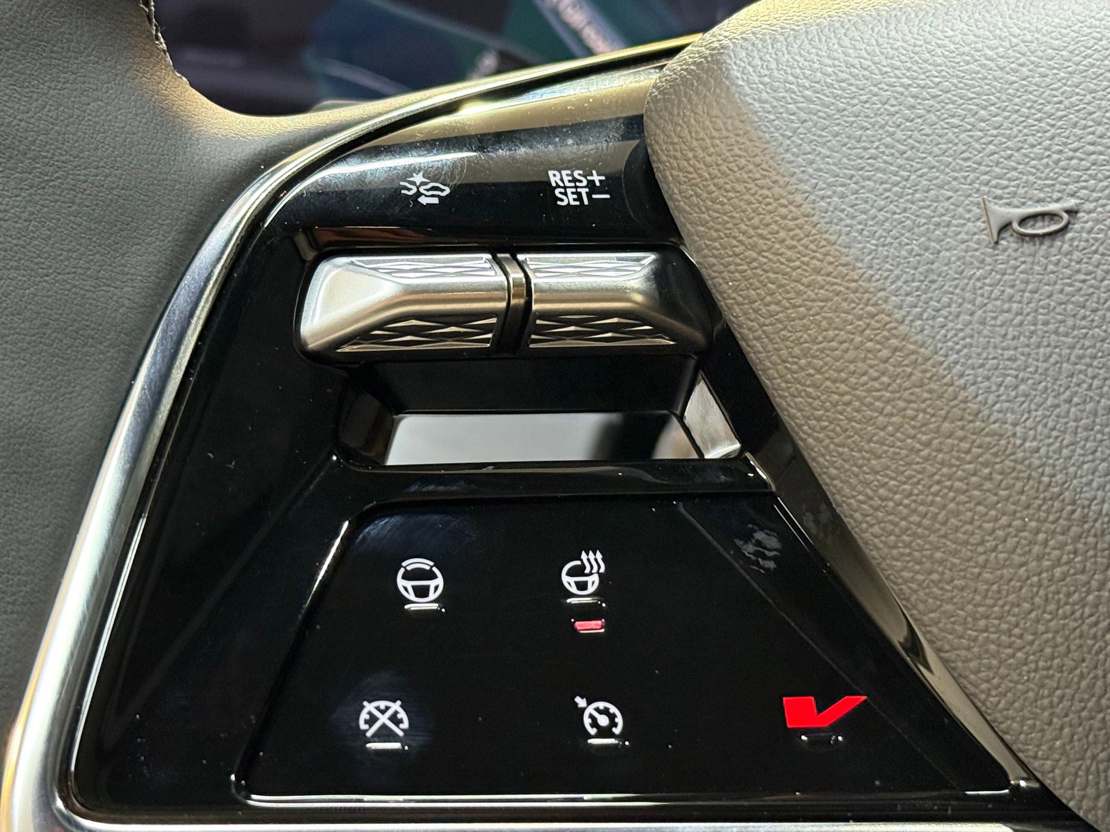 New 2026 Cadillac Vistiq Sport image 30