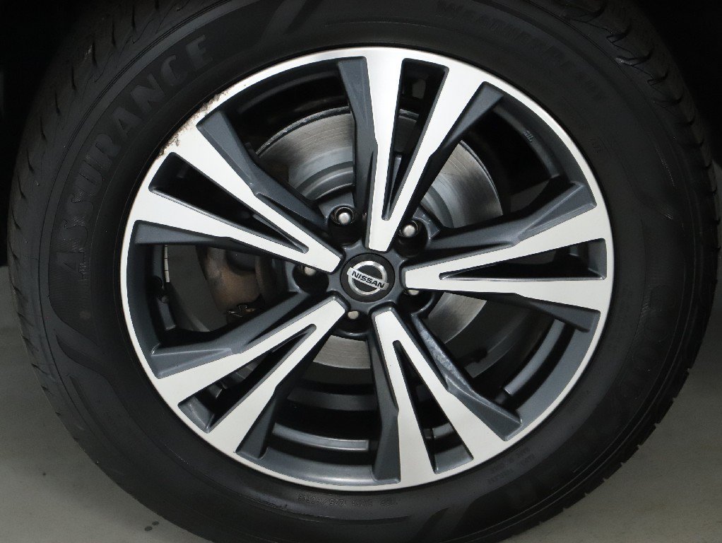 Used 2020 Nissan Rogue SV w/ Sun & Sound Touring Package AWD/4WD image 38