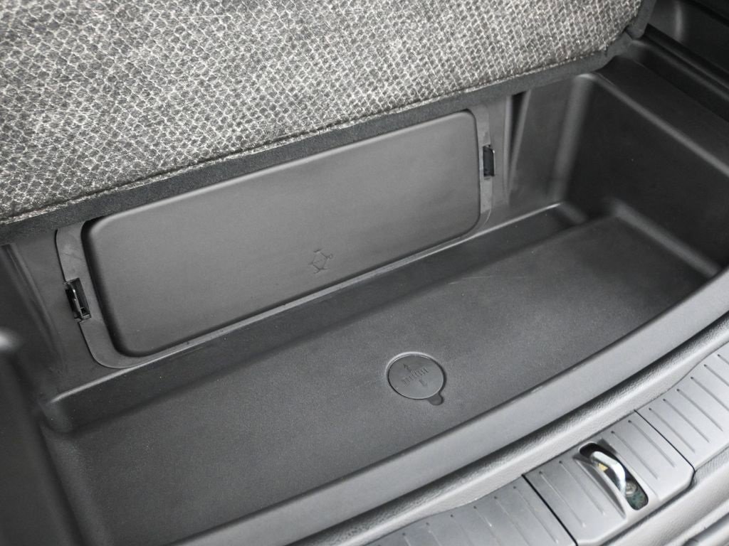 Used 2024 Jeep Grand Cherokee L Altitude image 30