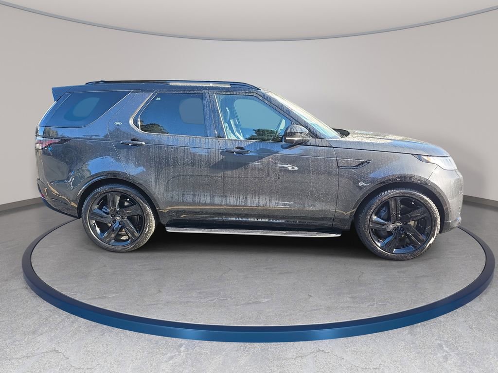 New 2026 Land Rover Discovery Limited Edition AWD/4WD image 4
