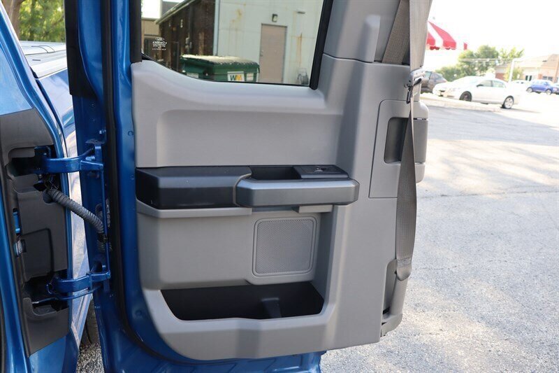 Used 2018 Ford F150 XLT w/ Equipment Group 302A Luxury AWD/4WD image 23