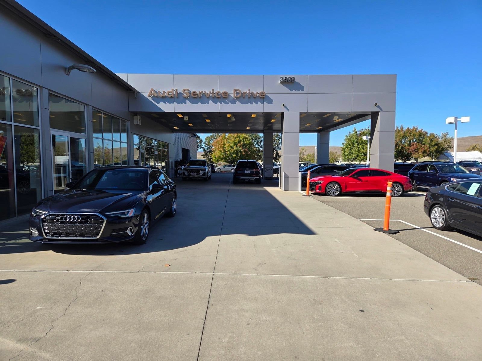 Used 2025 Audi A6 e-tron Prestige w/ Beige Warm Weather Package RWD image 43