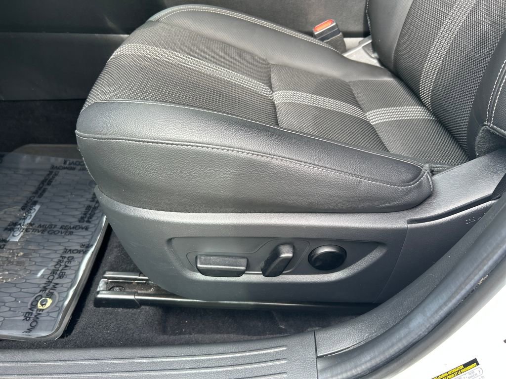 Used 2024 MAZDA CX-50 AWD 2.5 S w/ Weather Package image 15