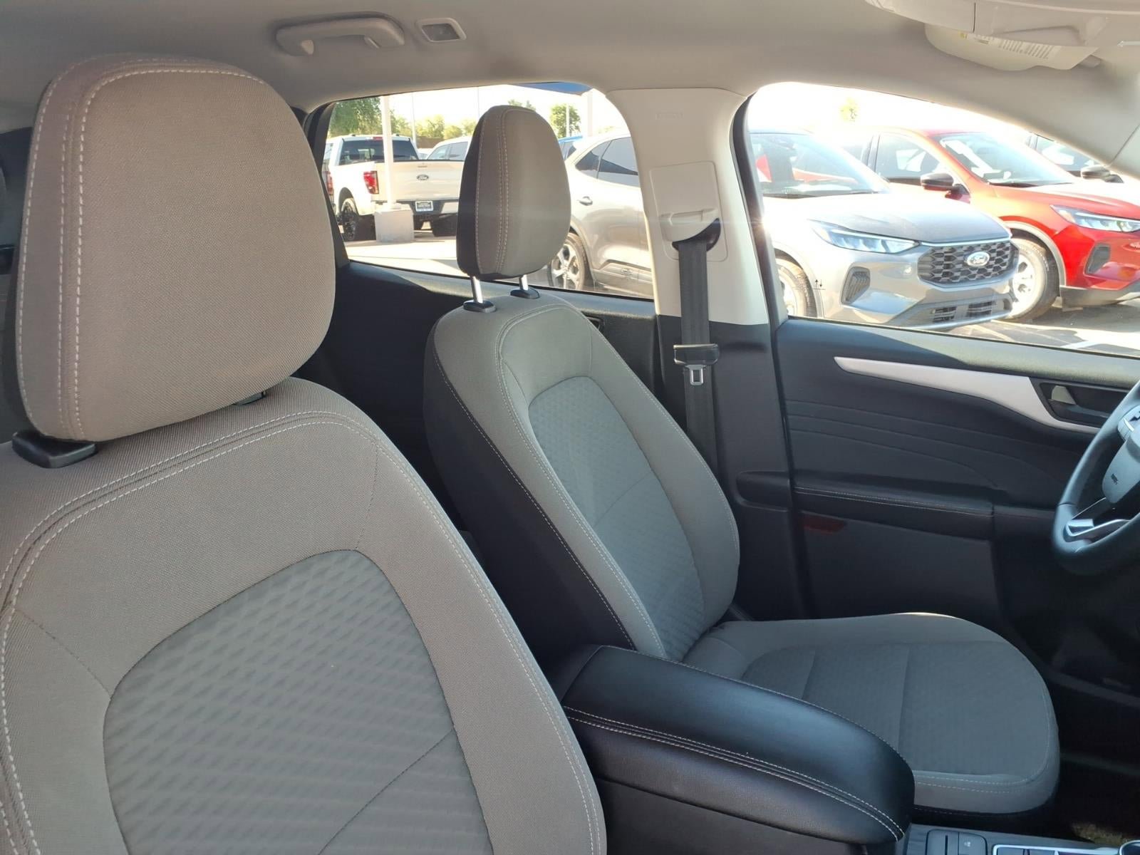 Certified 2022 Ford Escape SE w/ SE Sport Appearance Package FWD image 12