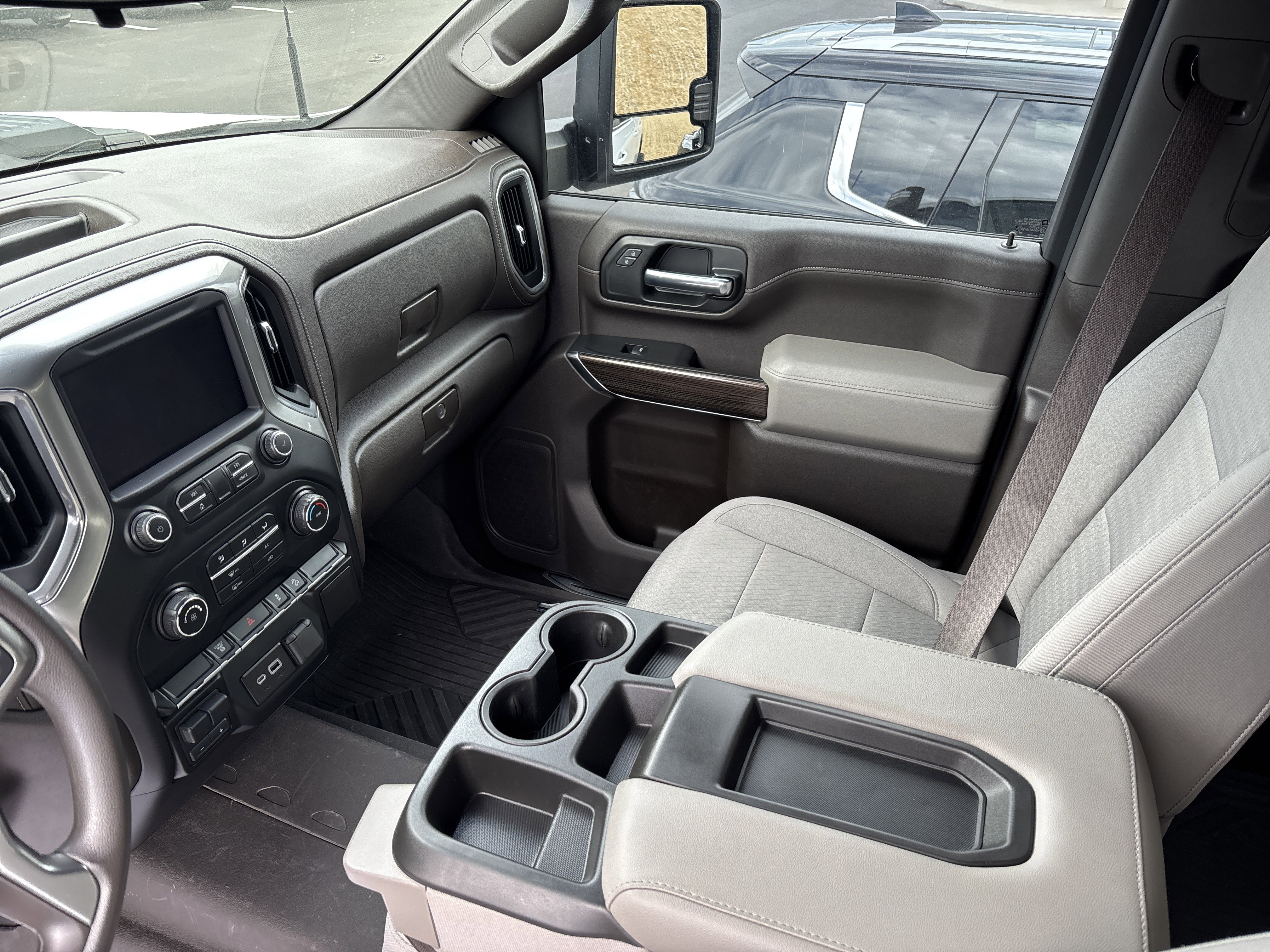 Used 2020 Chevrolet Silverado 2500 LT AWD/4WD image 23