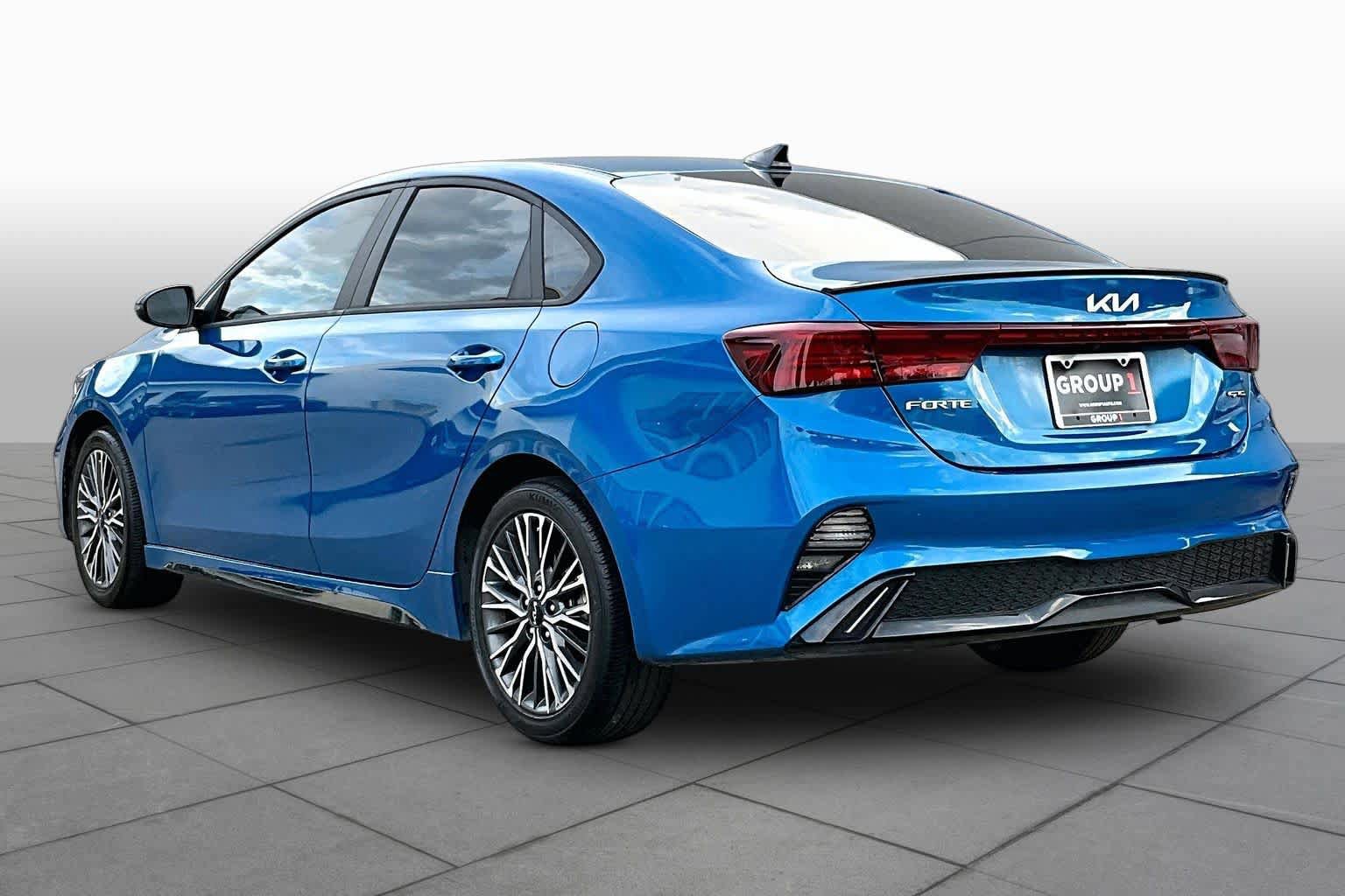 Used 2023 Kia Forte GT-Line w/ GT-Line Premium Package FWD image 12