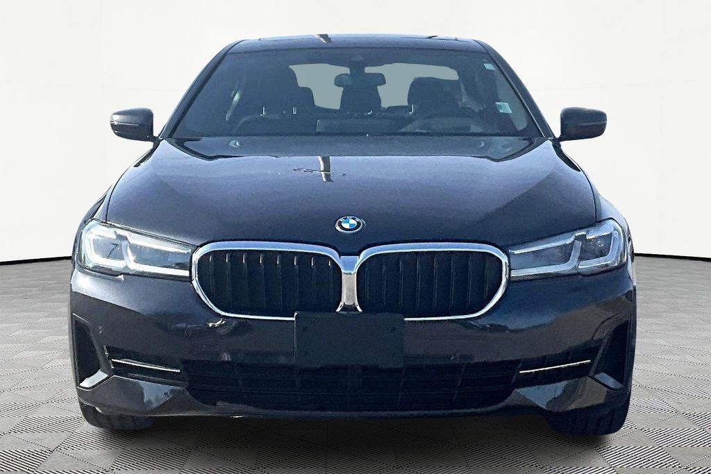 Used 2023 BMW 530e xDrive 530e iPerformance w/ Premium Package image 3