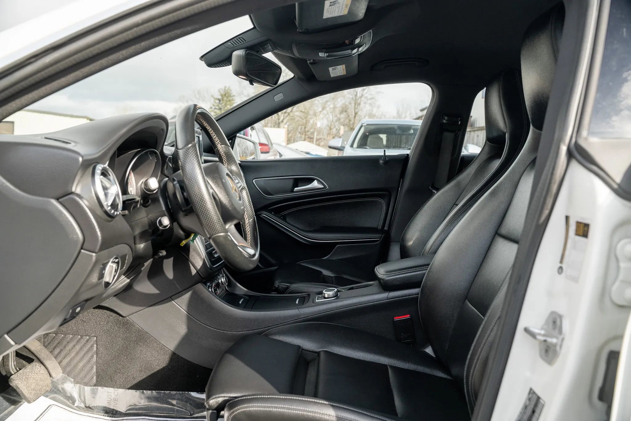 Used 2016 Mercedes-Benz CLA 250 4MATIC image 7