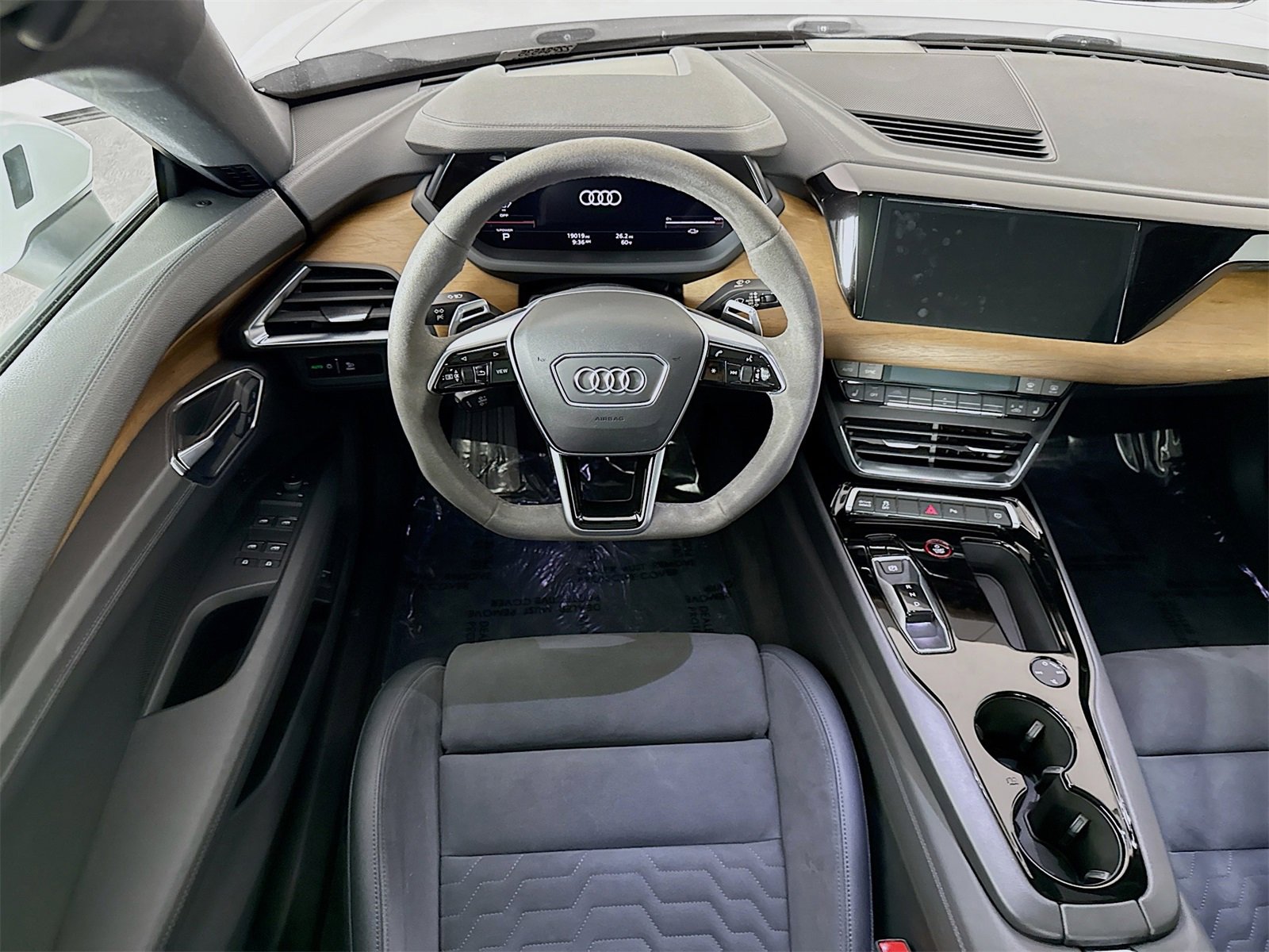 Certified 2022 Audi e-tron GT Premium Plus image 23