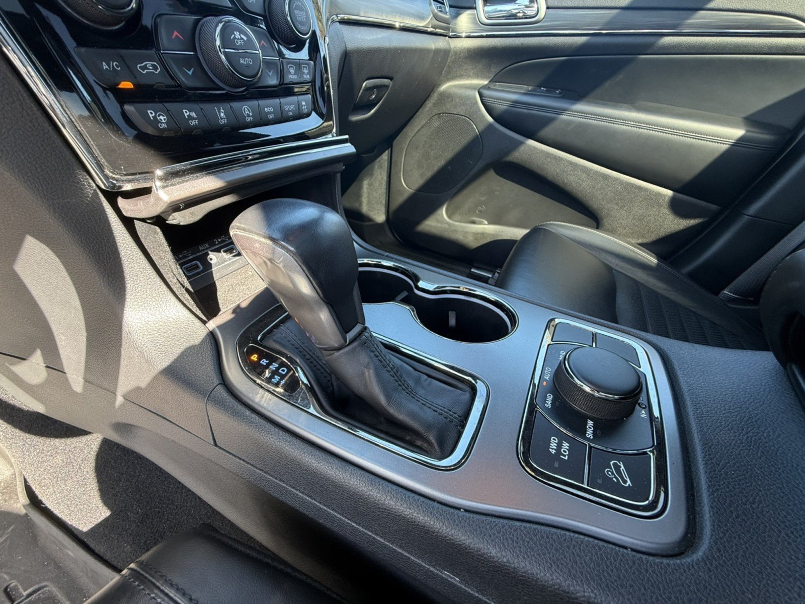 Used 2020 Jeep Grand Cherokee Limited X AWD/4WD image 17