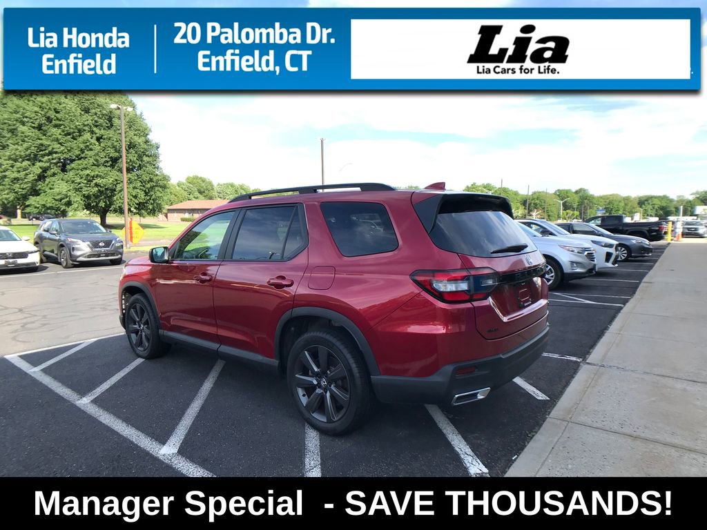 Certified 2025 Honda Pilot Sport image 11
