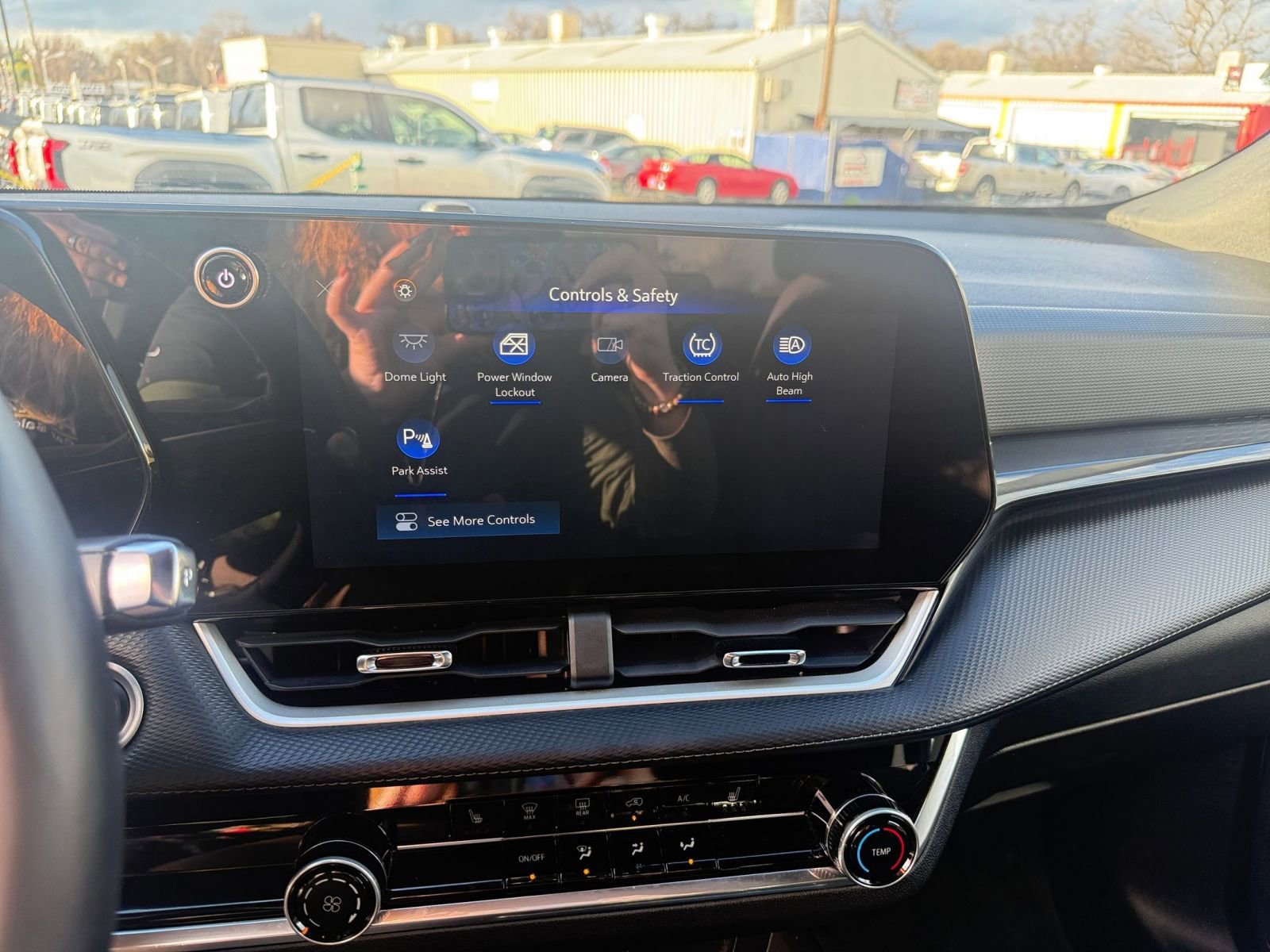 Used 2025 Chevrolet Equinox LT image 21