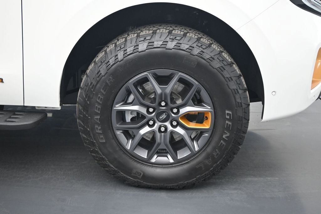 Used 2025 Ford Expedition Tremor AWD/4WD image 28