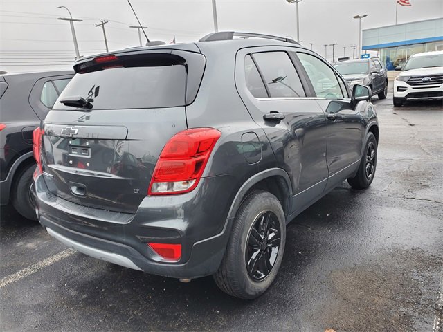 Certified 2017 Chevrolet Trax LT w/ LT Convenience Package image 2